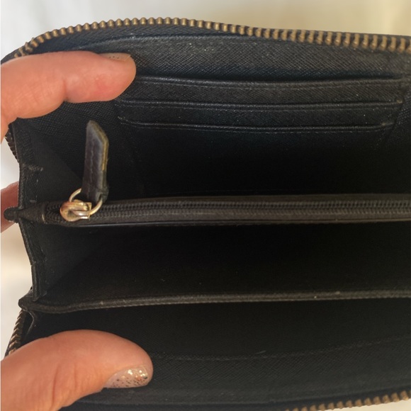 Fossil Leather Wallet 🗝️ - Picture 7 of 8